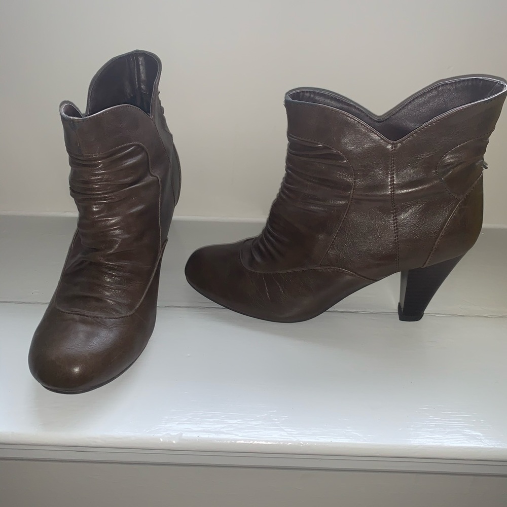 Round toe brown booties with heel